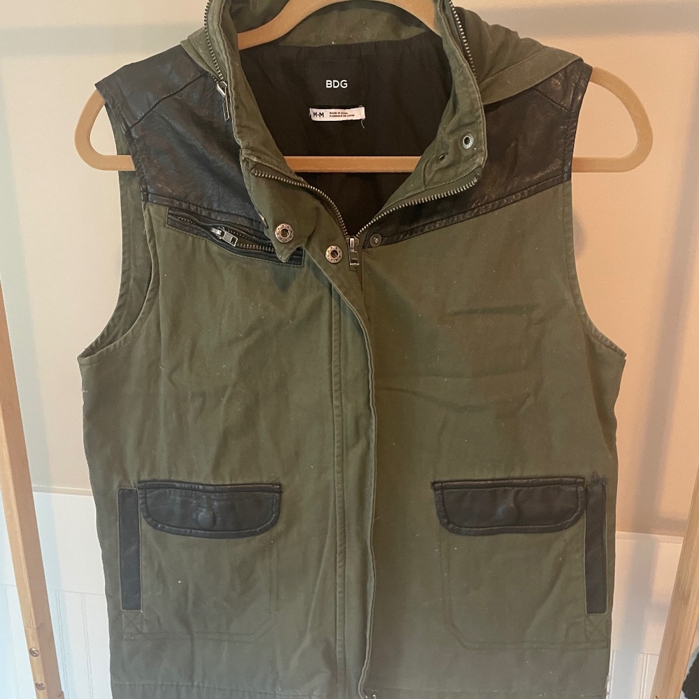 BDG vest